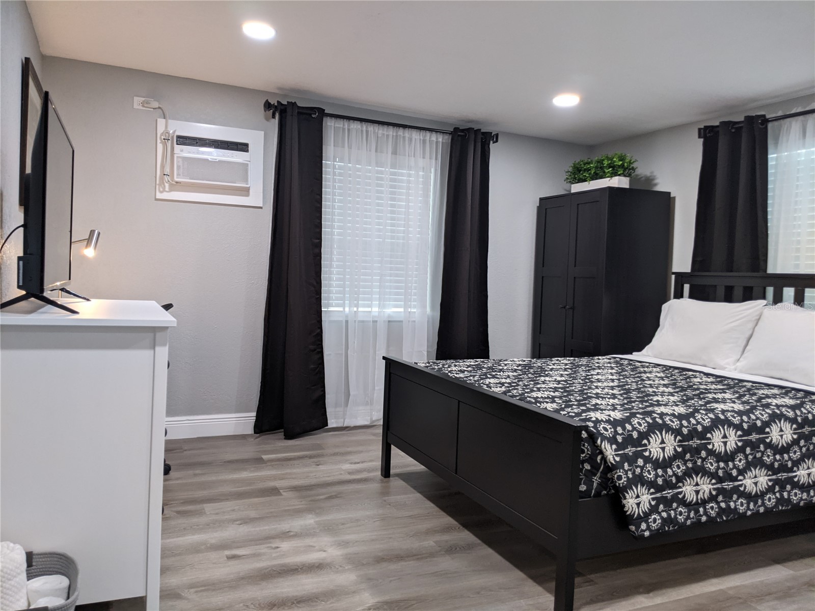 4538 W Minnehaha Street #B Tampa FL 33614 TB8490325 image6