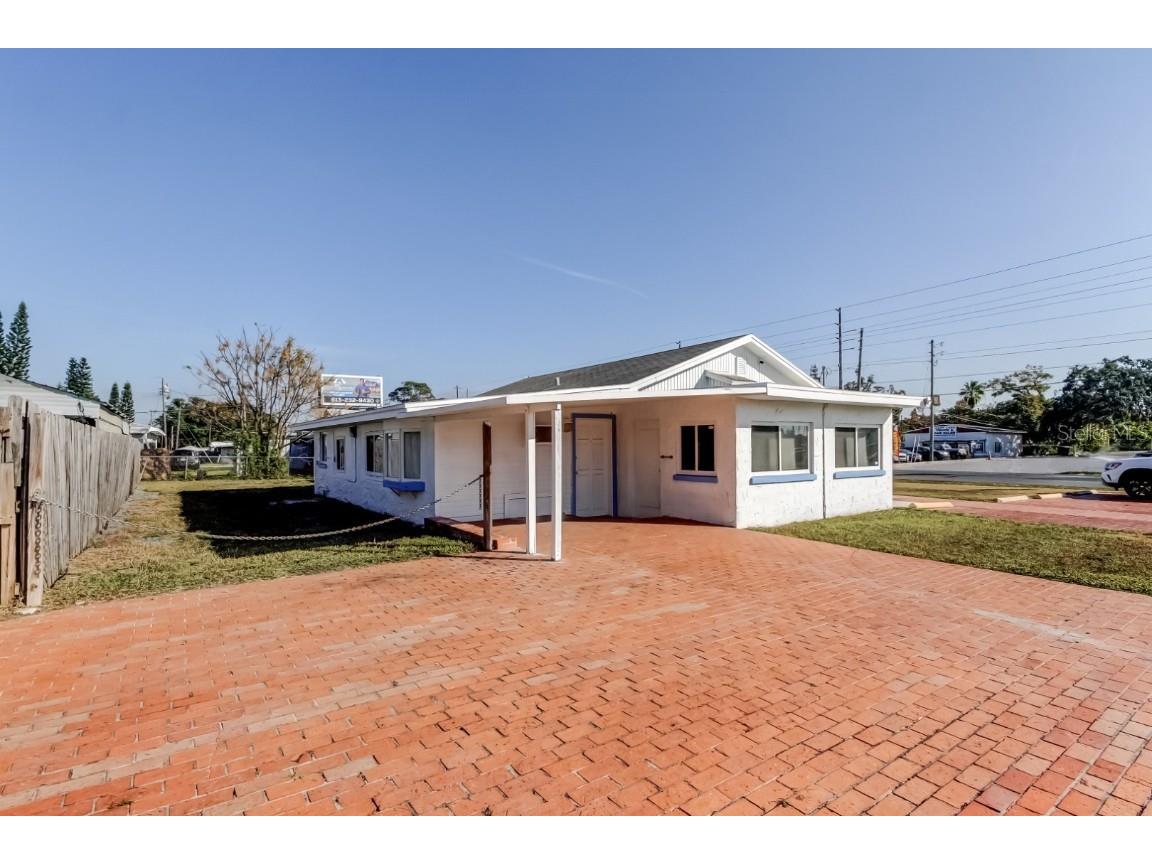 4539 Mile Stretch Drive Holiday FL 34690 TB8450043 image1