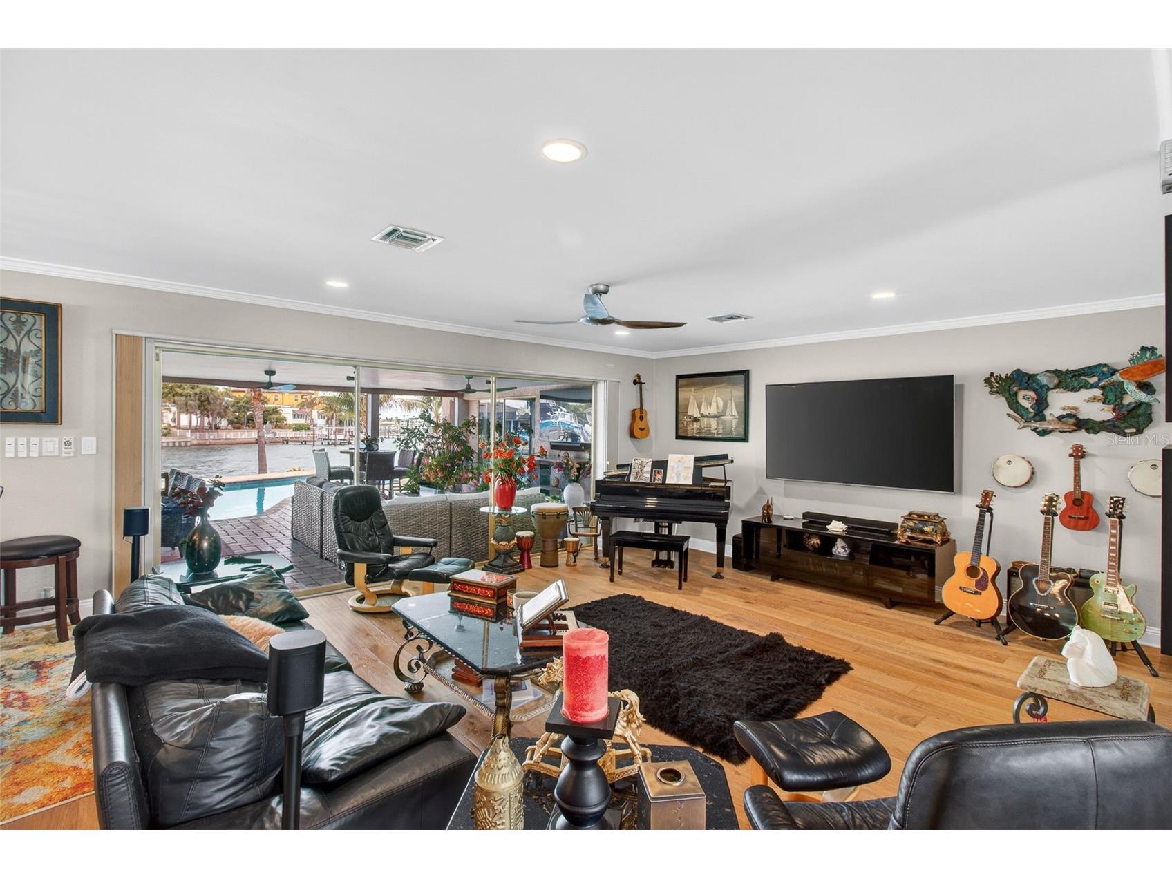 454 1st Street W Tierra Verde FL 33715 TB8515086 image10