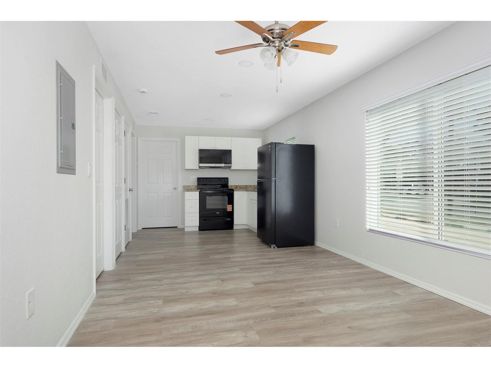 454 21st Street N Saint Petersburg FL 33713 TB8488764 image4