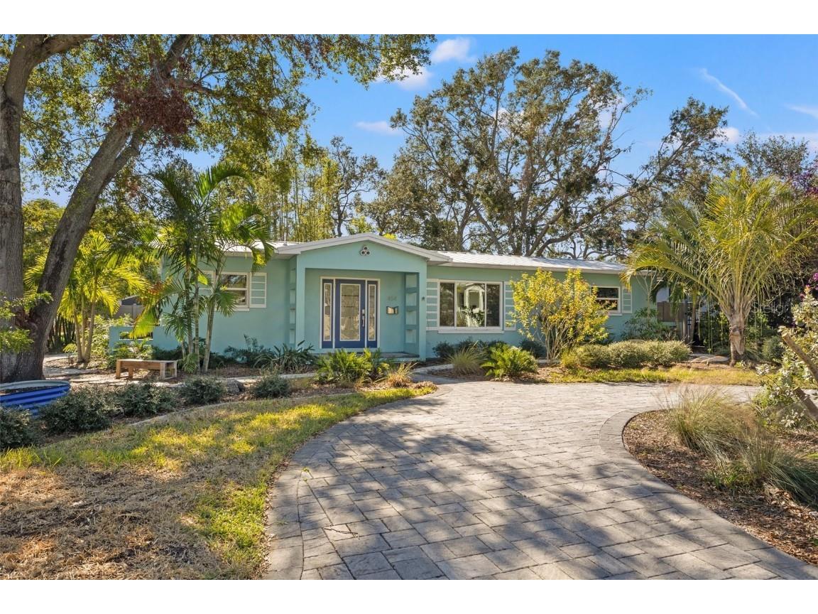 454 35th Avenue NE Saint Petersburg FL 33704 TB8326926 image1