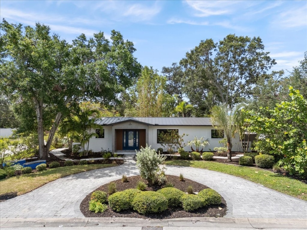 454 35th Avenue NE Saint Petersburg FL 33704 TB8394104 image1