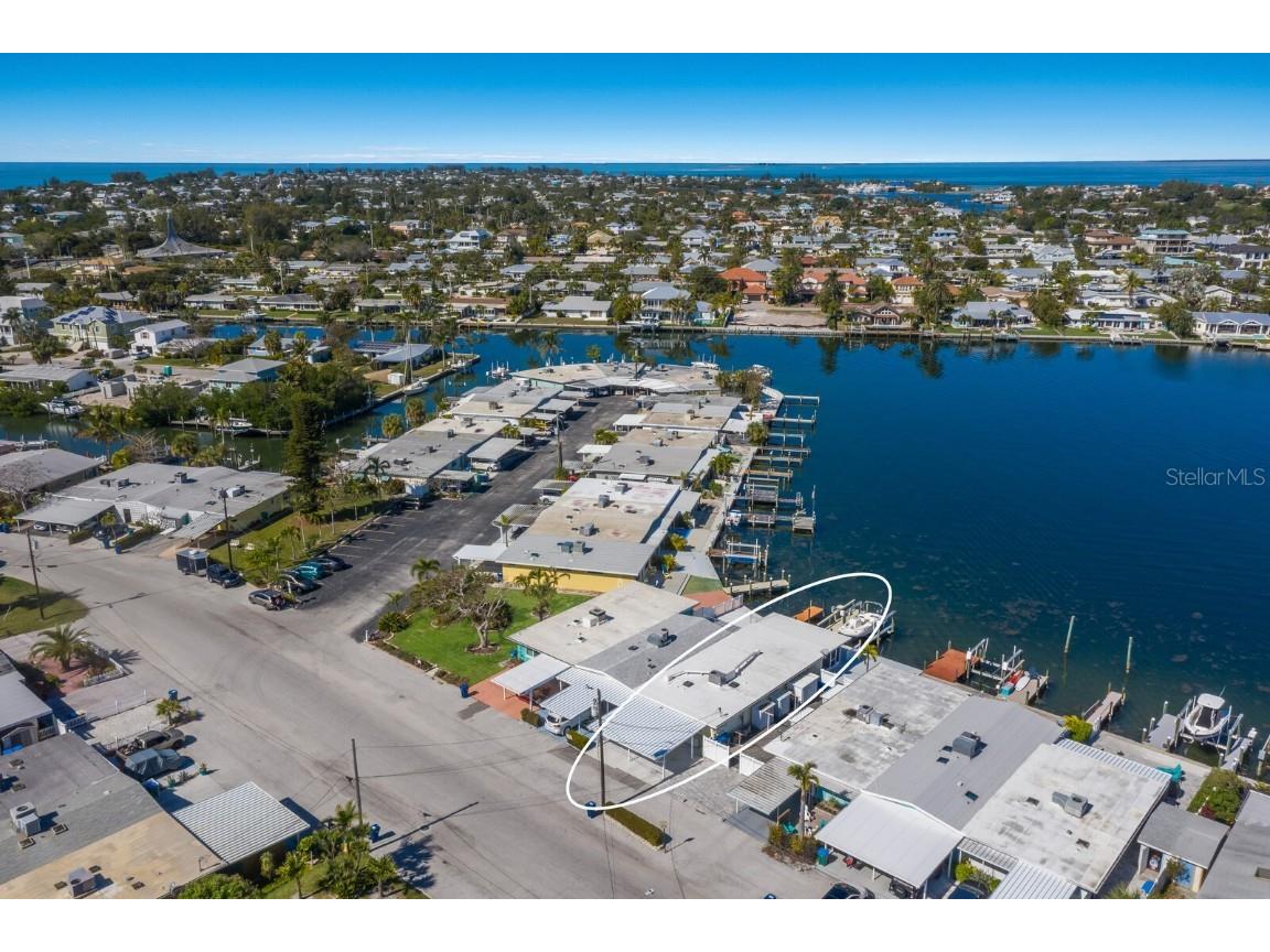 454 63rd Street Holmes Beach FL 34217 - WATSONS BAYOU A4558988 image1