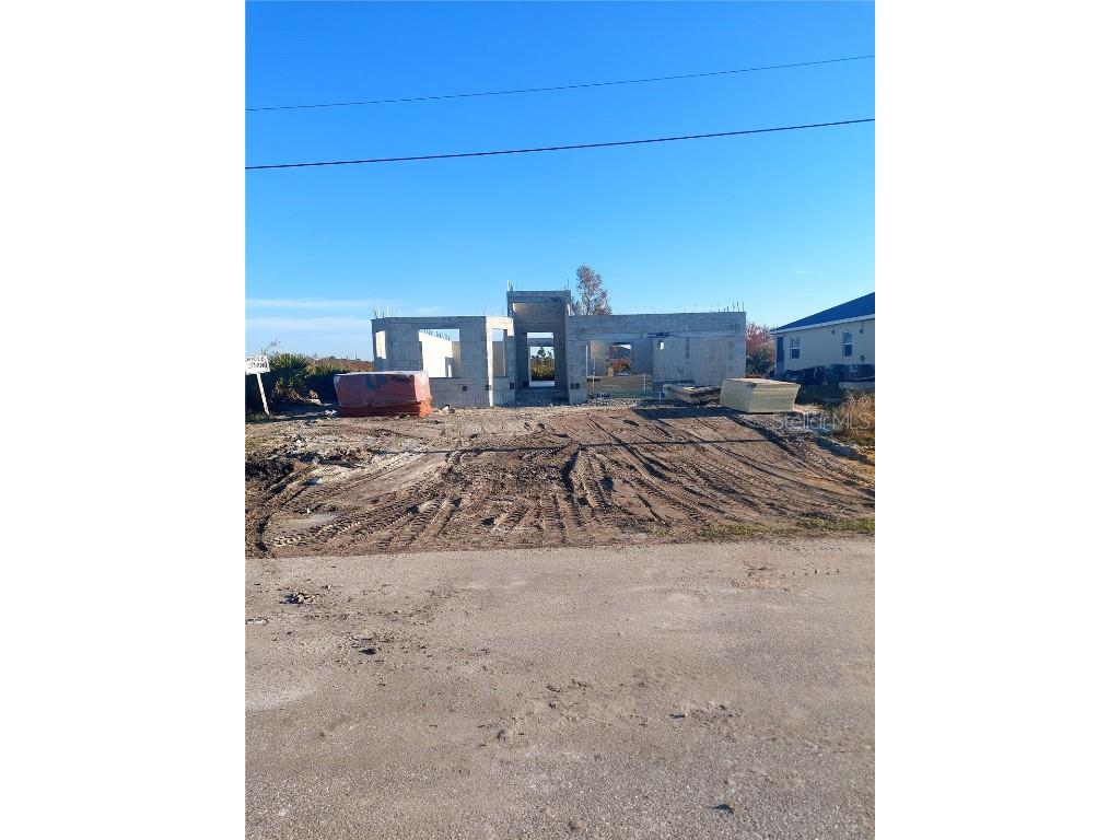 454 Albatross Road Rotonda West FL 33947 D6138647 image1