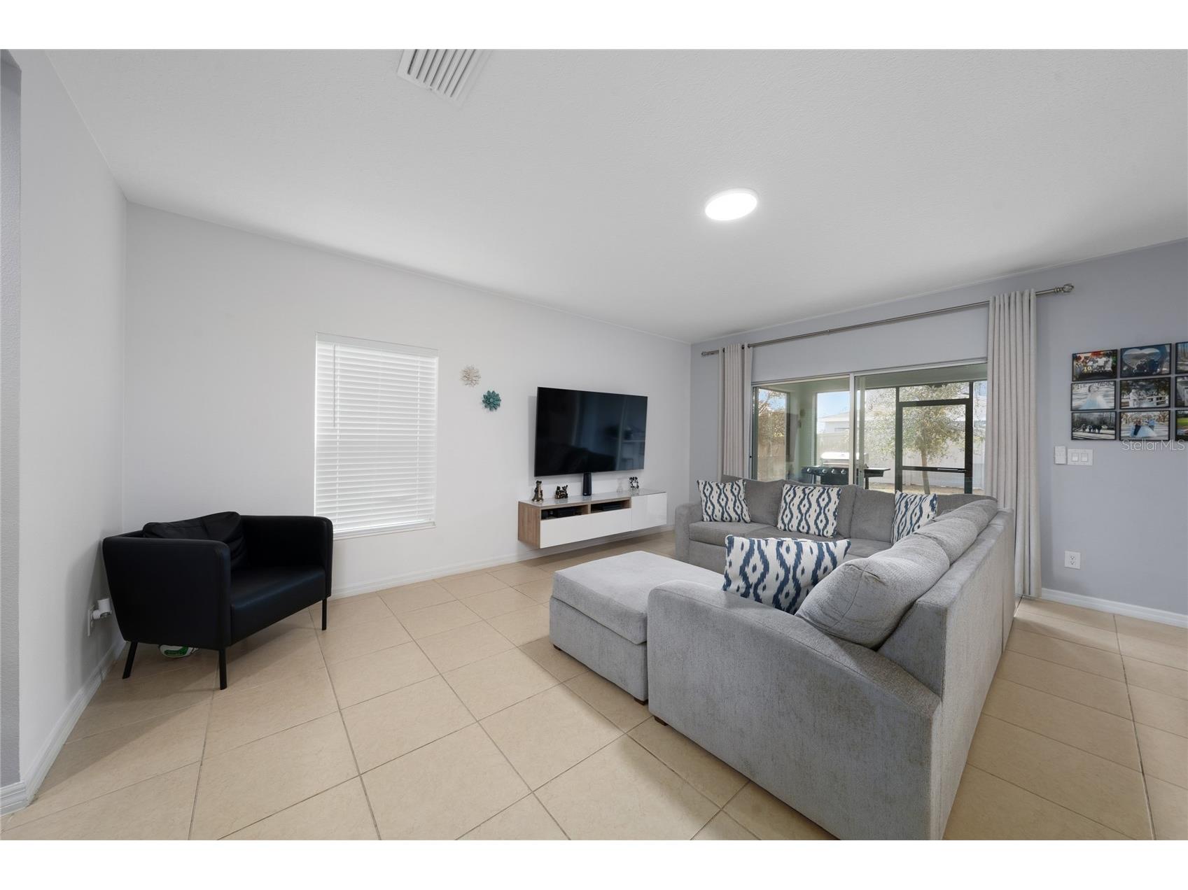 454 Annabelle Way Davenport FL 33837 S5144583 image5