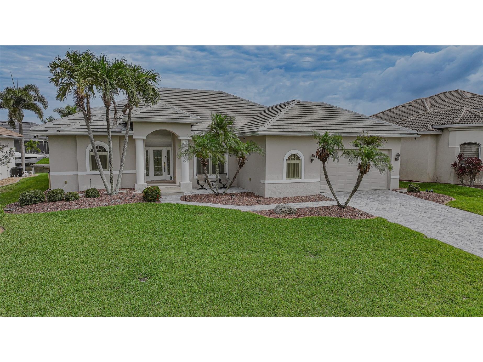 454 Macedonia Drive Punta Gorda FL 33950 C7526777 image1
