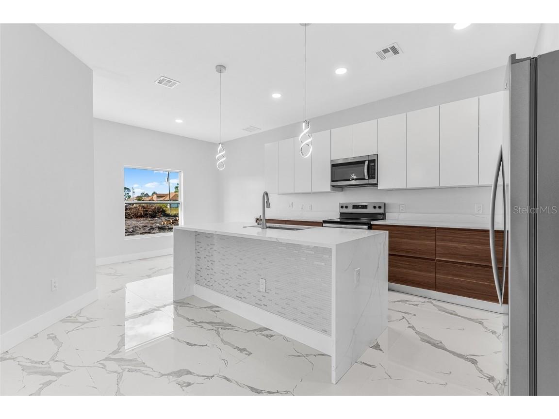 454 Mercedes Court Lehigh Acres FL 33972 O6345924 image10