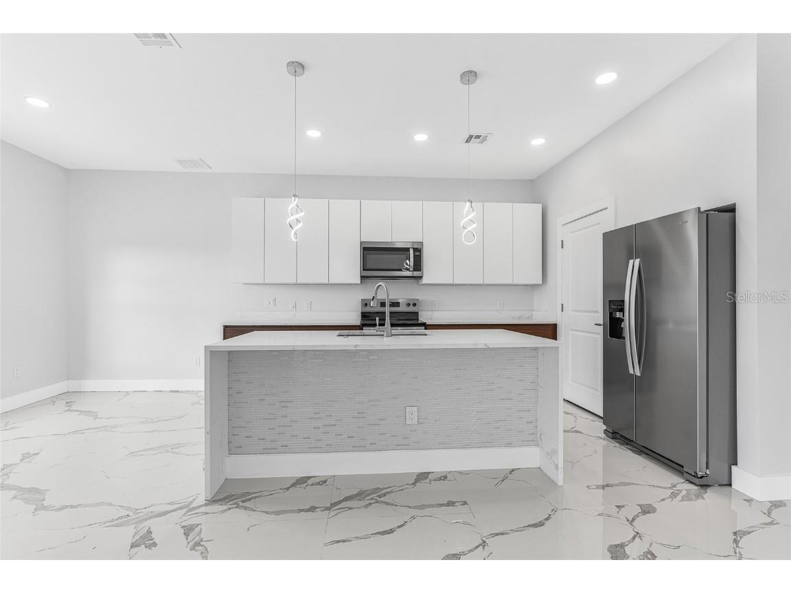 454 Mercedes Court Lehigh Acres FL 33972 O6345924 image9