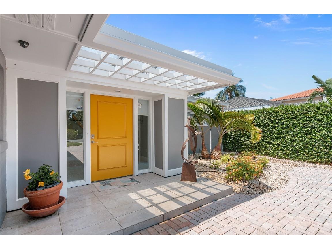 454 N Washington Drive Sarasota FL 34236 - PANSY BAYOU A4605205 image1