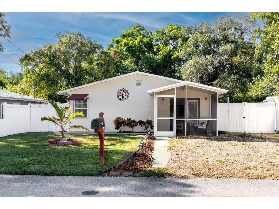 4540 49th Avenue N Saint Petersburg FL 33714 U8215446 image1