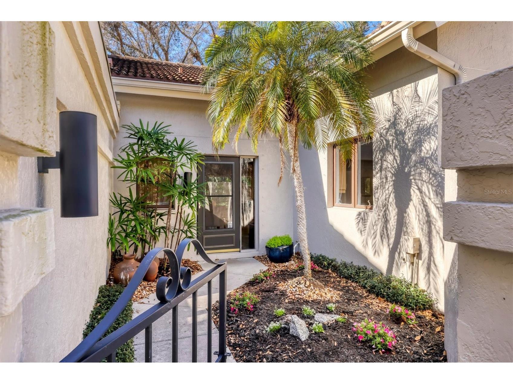 4540 Ascot Circle N Sarasota FL 34235 TB8481018 image1