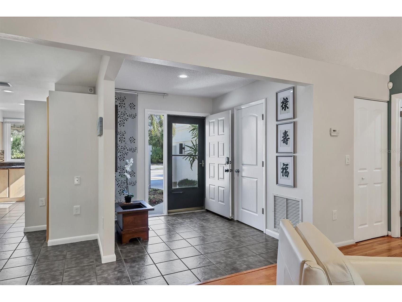 4540 Ascot Circle N Sarasota FL 34235 TB8481018 image2