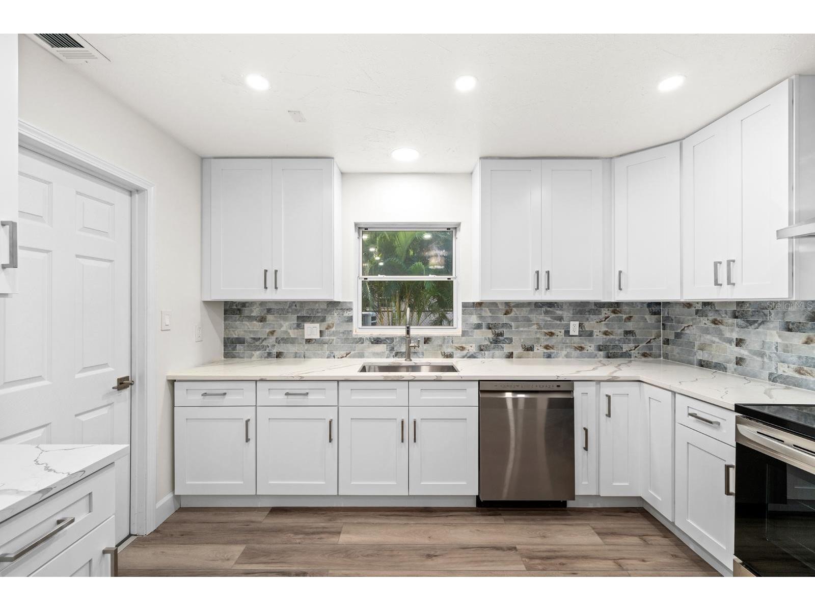 4540 Bayshore Boulevard NE Saint Petersburg FL 33703 TB8483324 image11