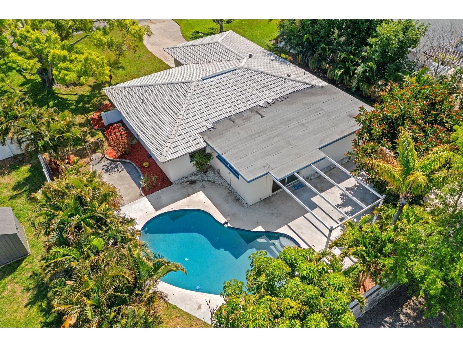 4540 Bayshore Boulevard NE Saint Petersburg FL 33703 TB8483324 image2