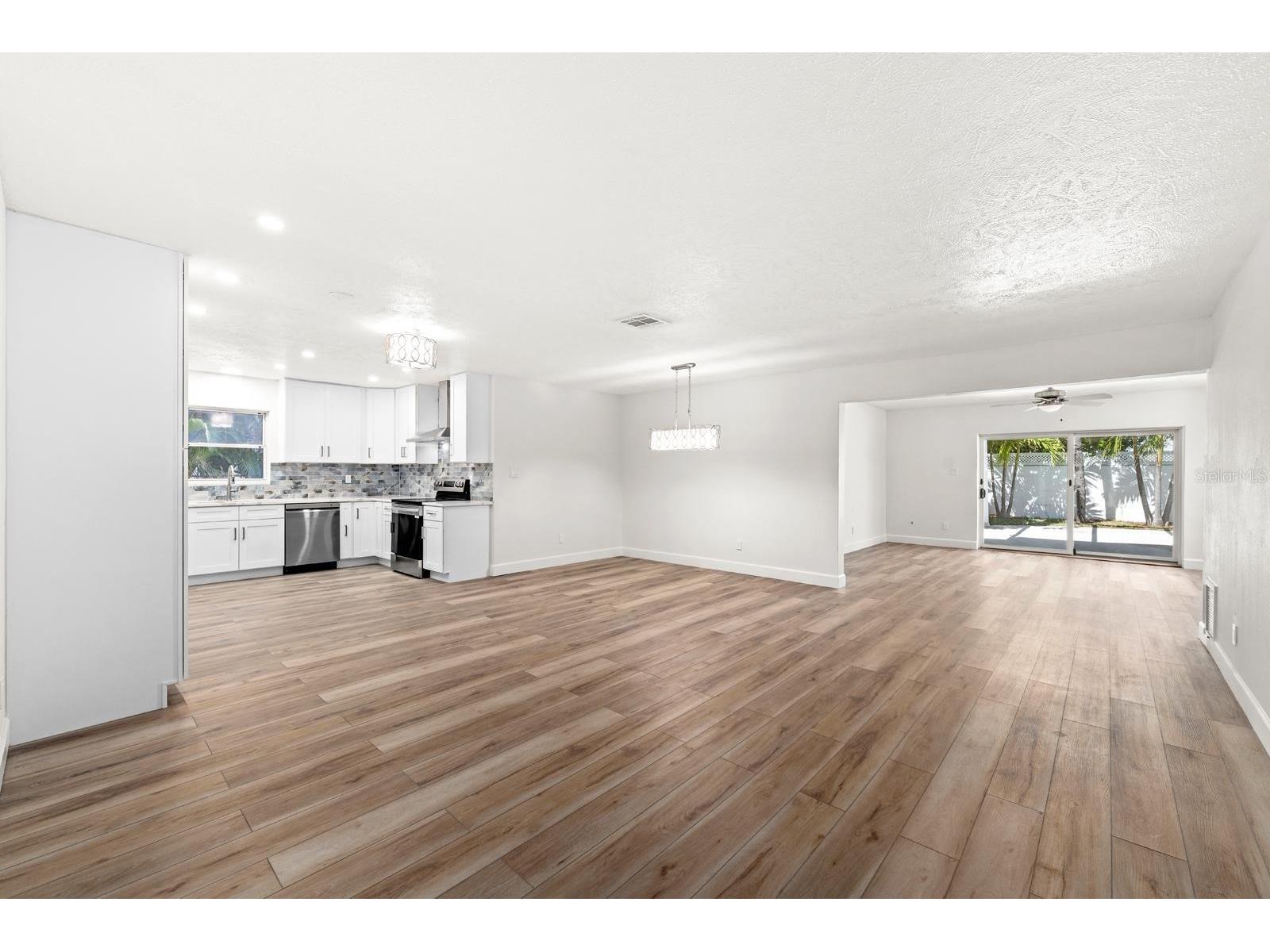 4540 Bayshore Boulevard NE Saint Petersburg FL 33703 TB8483324 image4