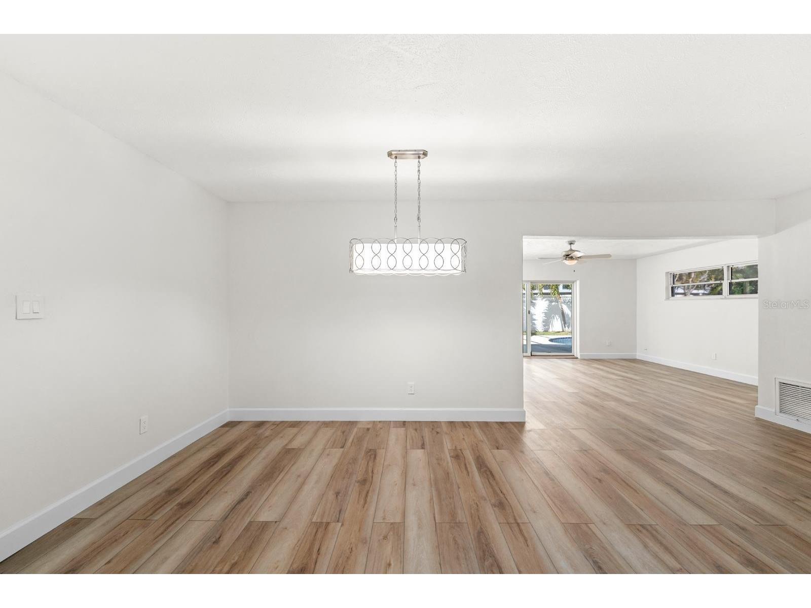 4540 Bayshore Boulevard NE Saint Petersburg FL 33703 TB8483324 image7