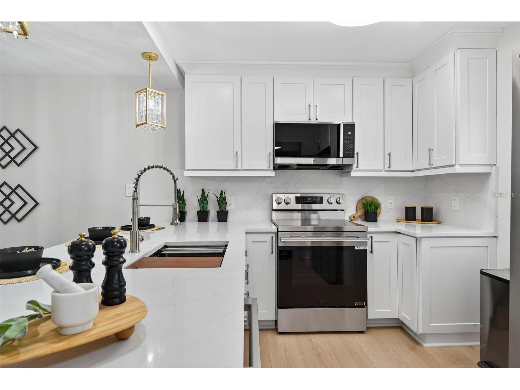 4540 Gulf Of Mexico Drive #204 Longboat Key FL 34228 A4667631 image2