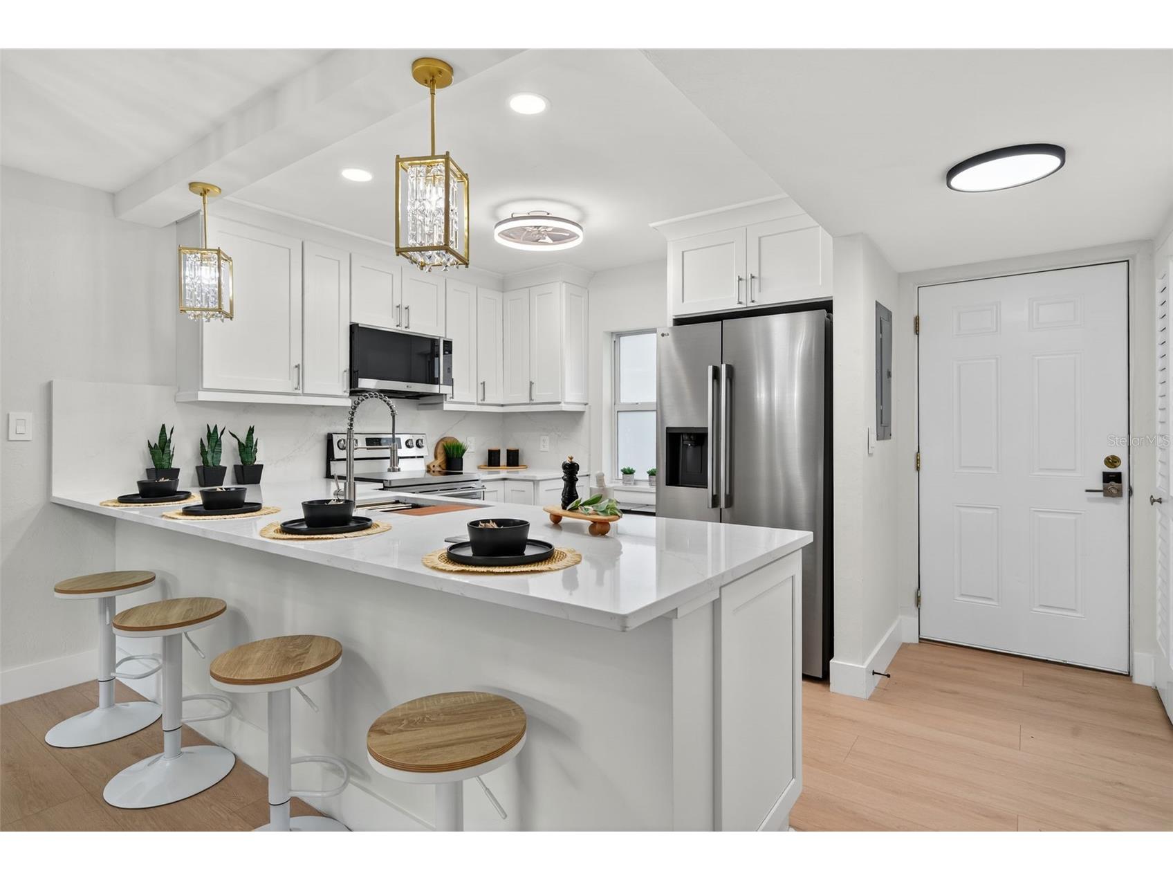 4540 Gulf Of Mexico Drive #204 Longboat Key FL 34228 A4667631 image3