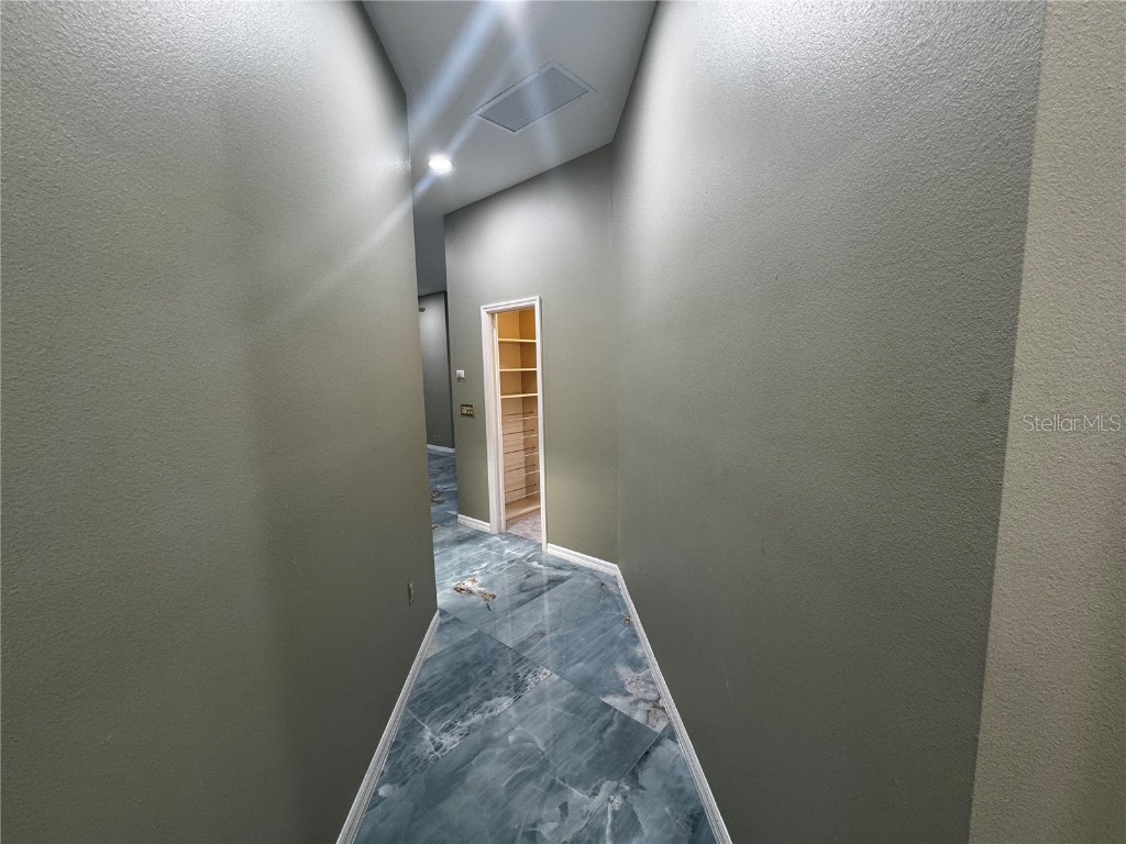 4540 Kipling Circle Sarasota FL 34241 TB8450626 image18