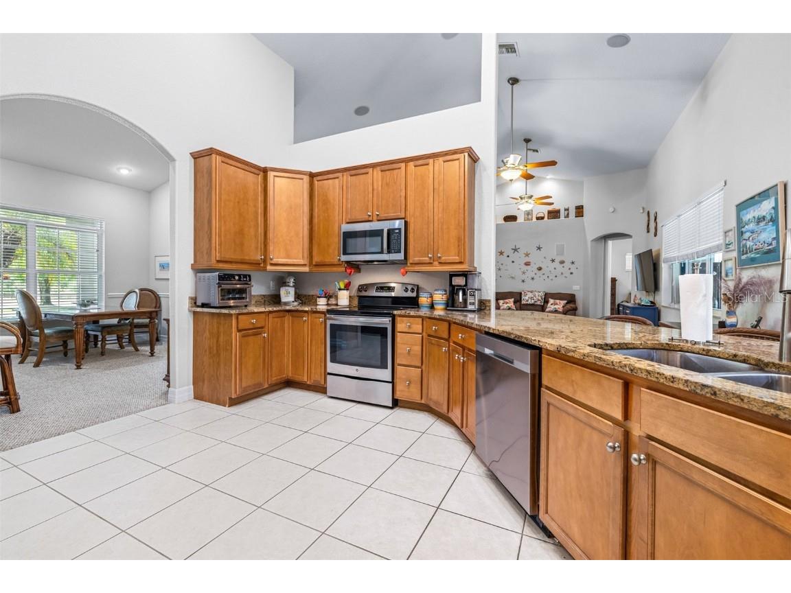 4540 Park Avenue Indian Lake Estates FL 33855 L4952680 image14