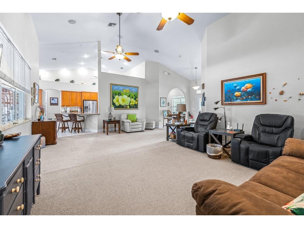 4540 Park Avenue Indian Lake Estates FL 33855 L4952680 image9