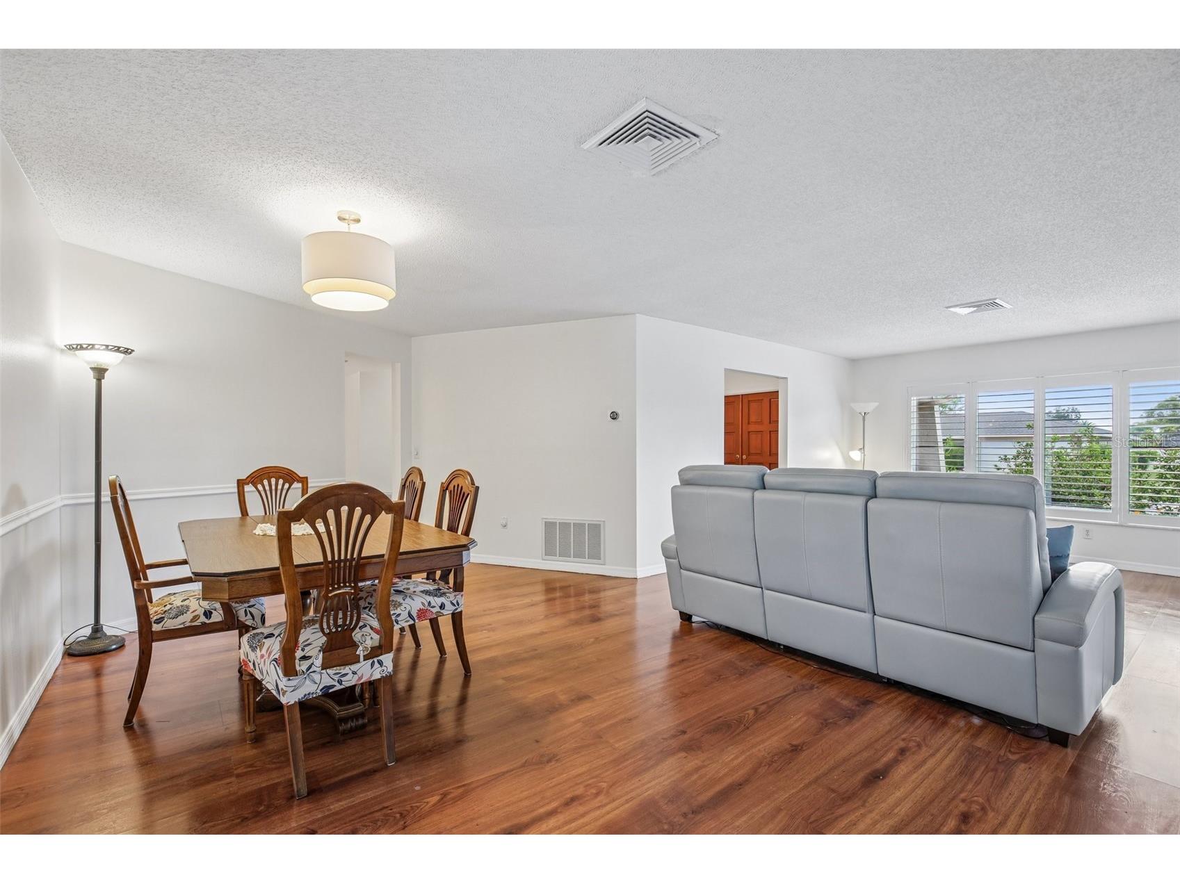 4541 Charing Cross Road Sarasota FL 34241 TB8506161 image8