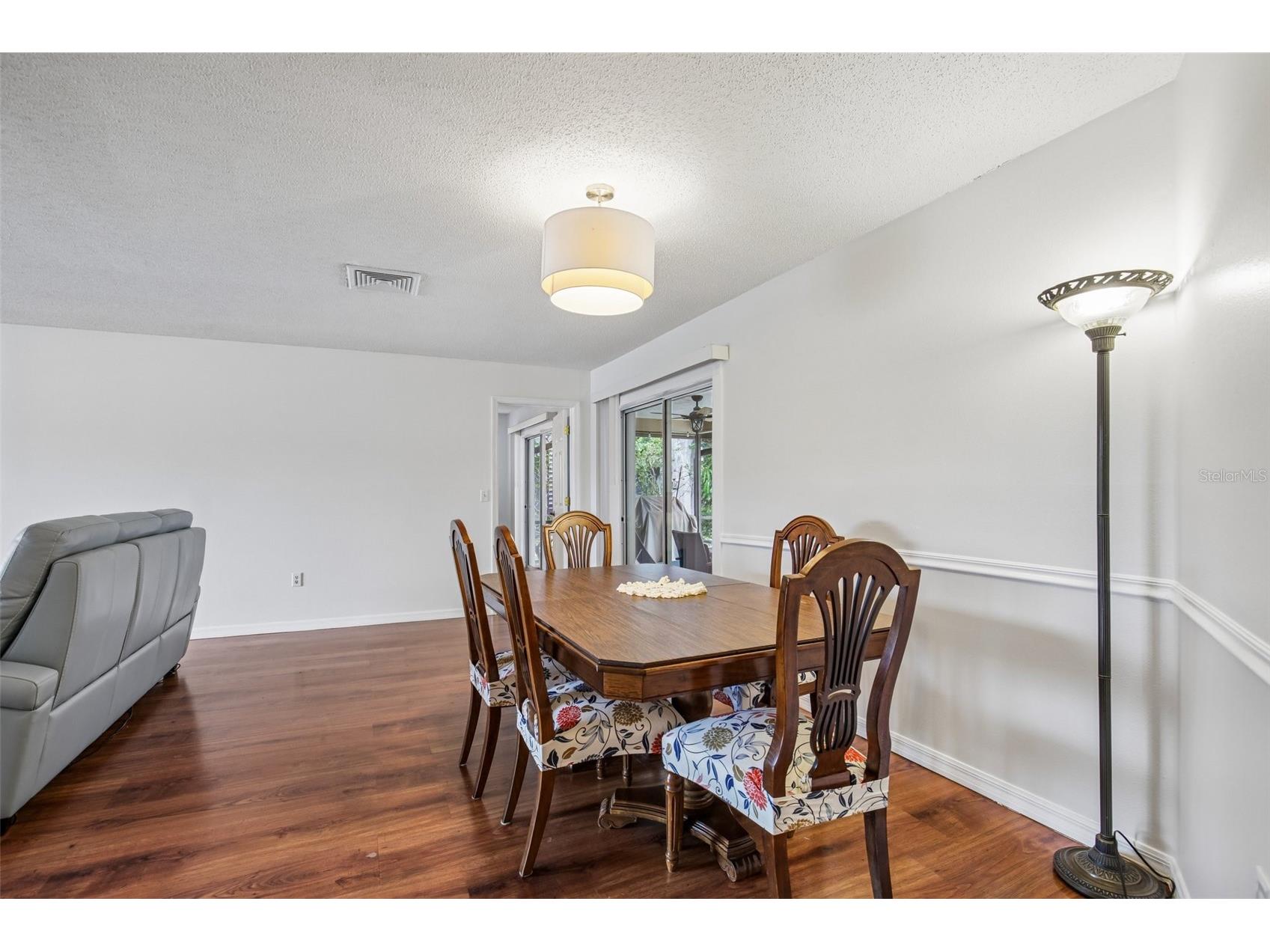 4541 Charing Cross Road Sarasota FL 34241 TB8506161 image9
