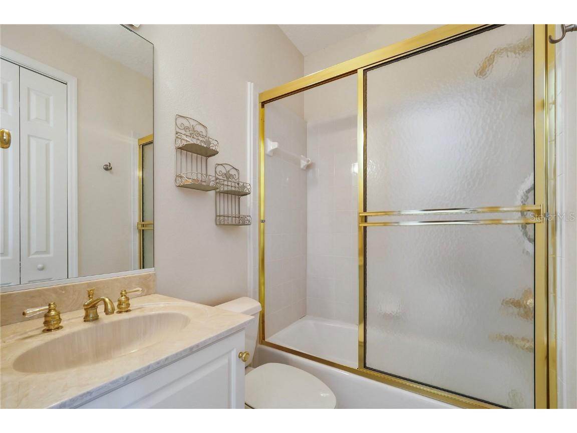 4541 Murcia Boulevard #11 Sarasota FL 34238 A4673824 image36