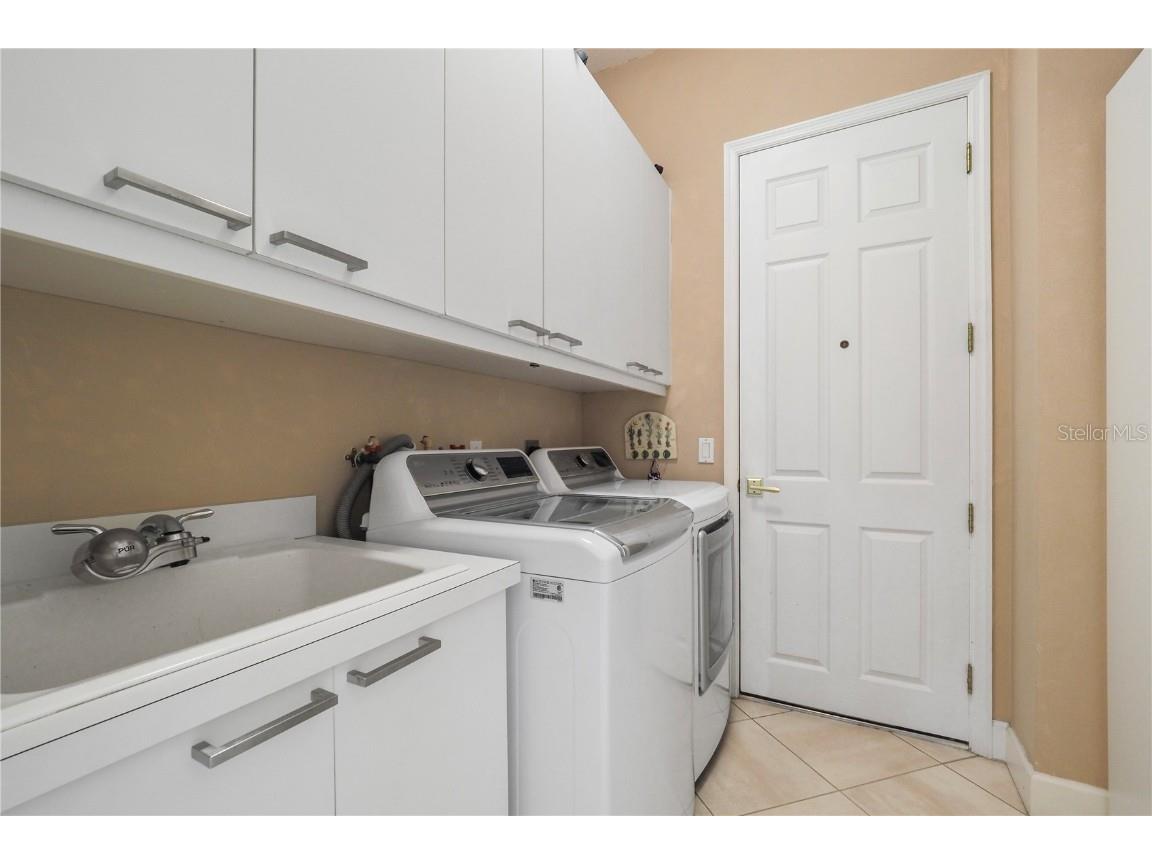 4541 Murcia Boulevard #11 Sarasota FL 34238 A4673824 image41