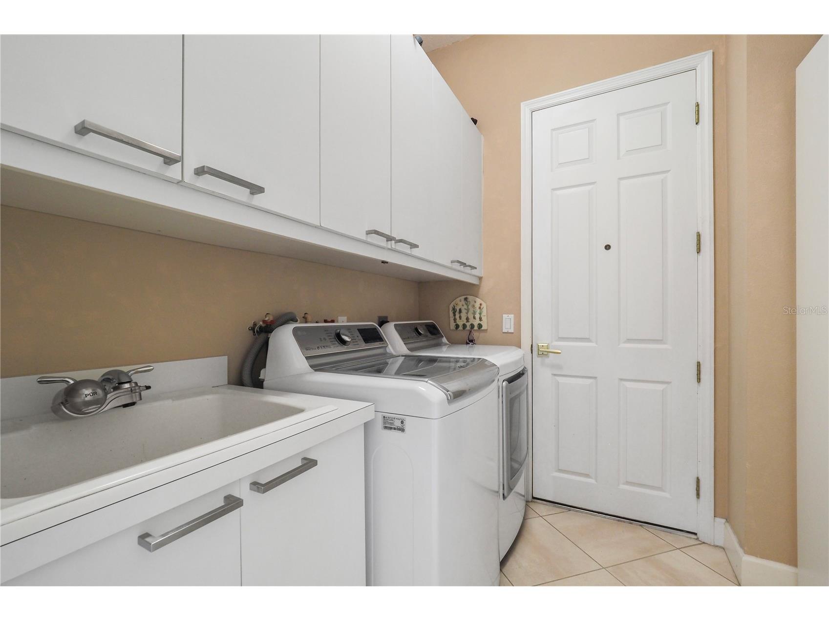 4541 Murcia Boulevard #11 Sarasota FL 34238 A4693993 image21