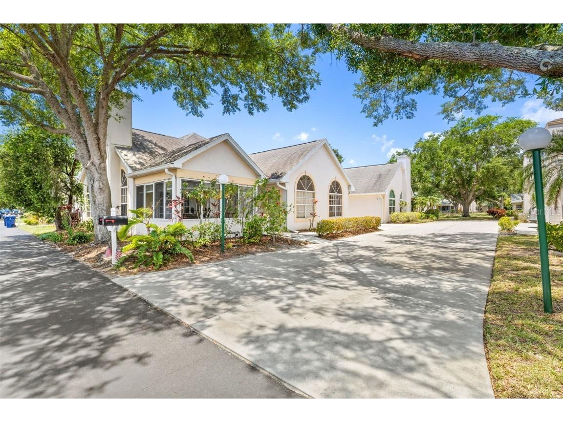 4542 Citation Lane #D Sarasota FL 34233 N6133171 image1
