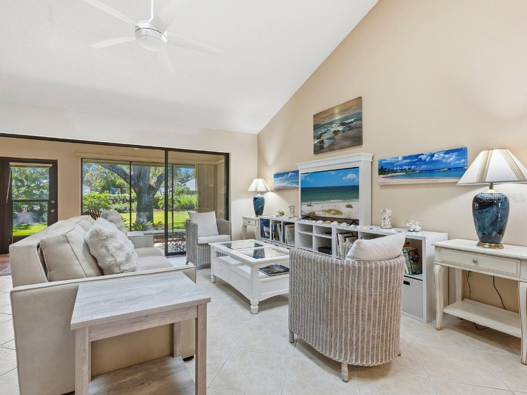 4542 Kingsmere #46 Sarasota FL 34235 A4670244 image14