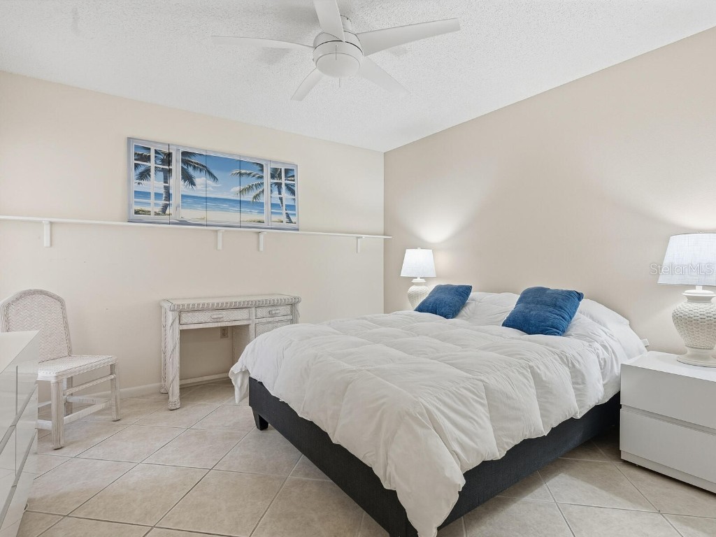 4542 Kingsmere #46 Sarasota FL 34235 A4670244 image16