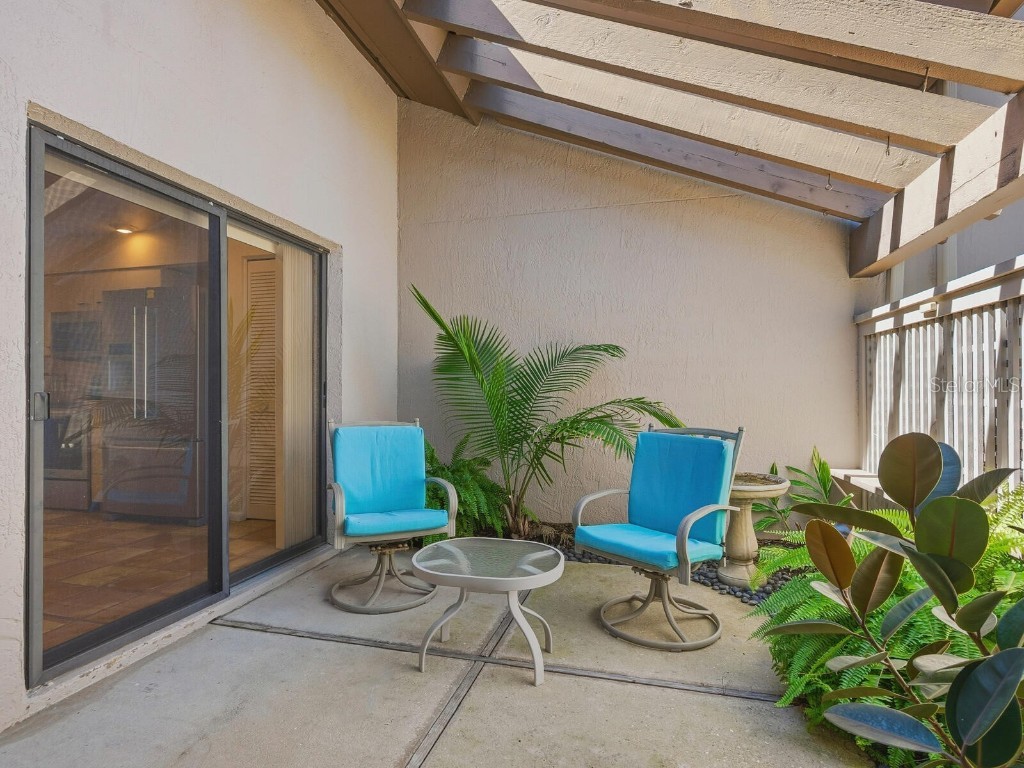 4542 Kingsmere #46 Sarasota FL 34235 A4670244 image2