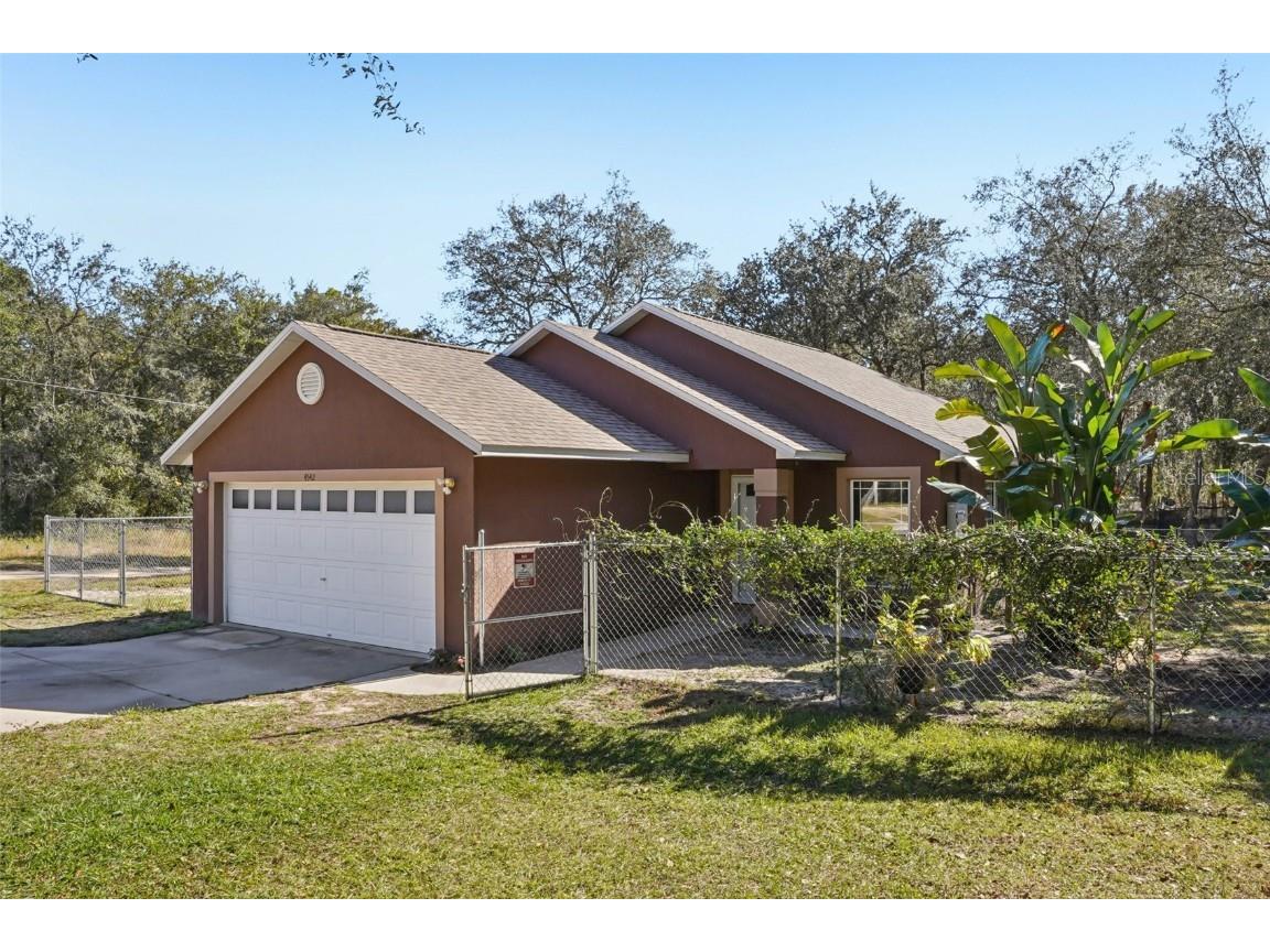 4542 Lemon Street Lady Lake FL 32159 G5105649 image1