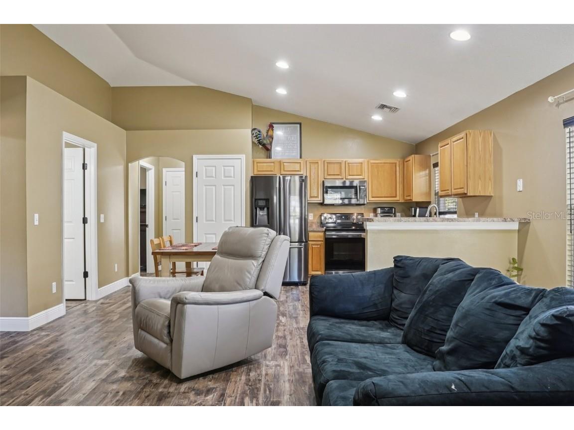 4542 Lemon Street Lady Lake FL 32159 G5105649 image5