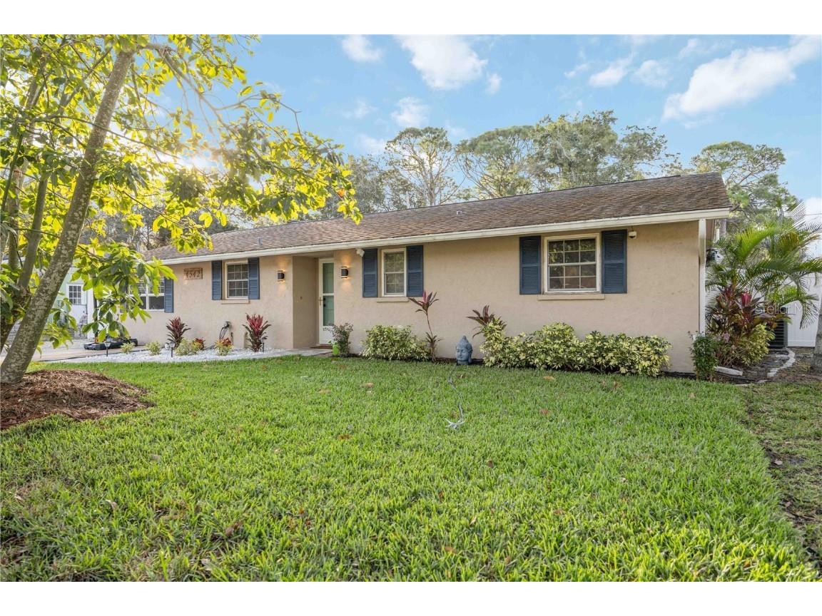 4542 Linwood Street Sarasota FL 34232 A4591623 image1