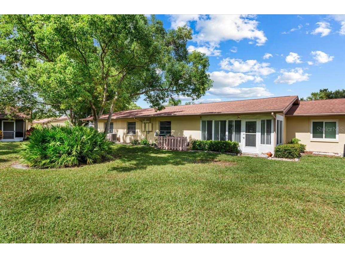 4542 Pawnee Trail #196 Sarasota FL 34233 A4664884 image1