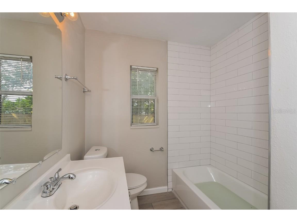 4542 Tarpon Drive Tampa FL 33617 O6301826 image10