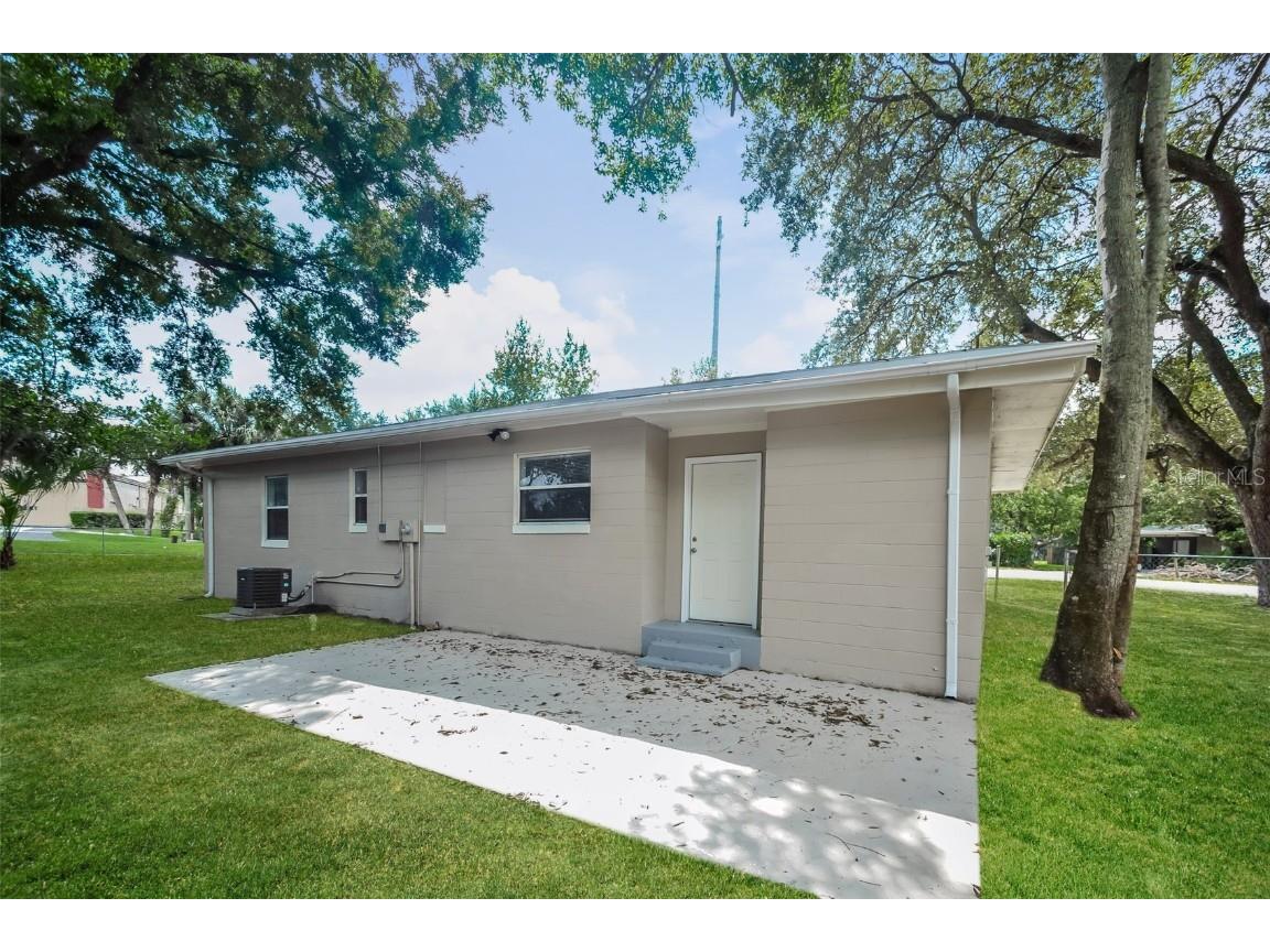 4542 Tarpon Drive Tampa FL 33617 O6301826 image16