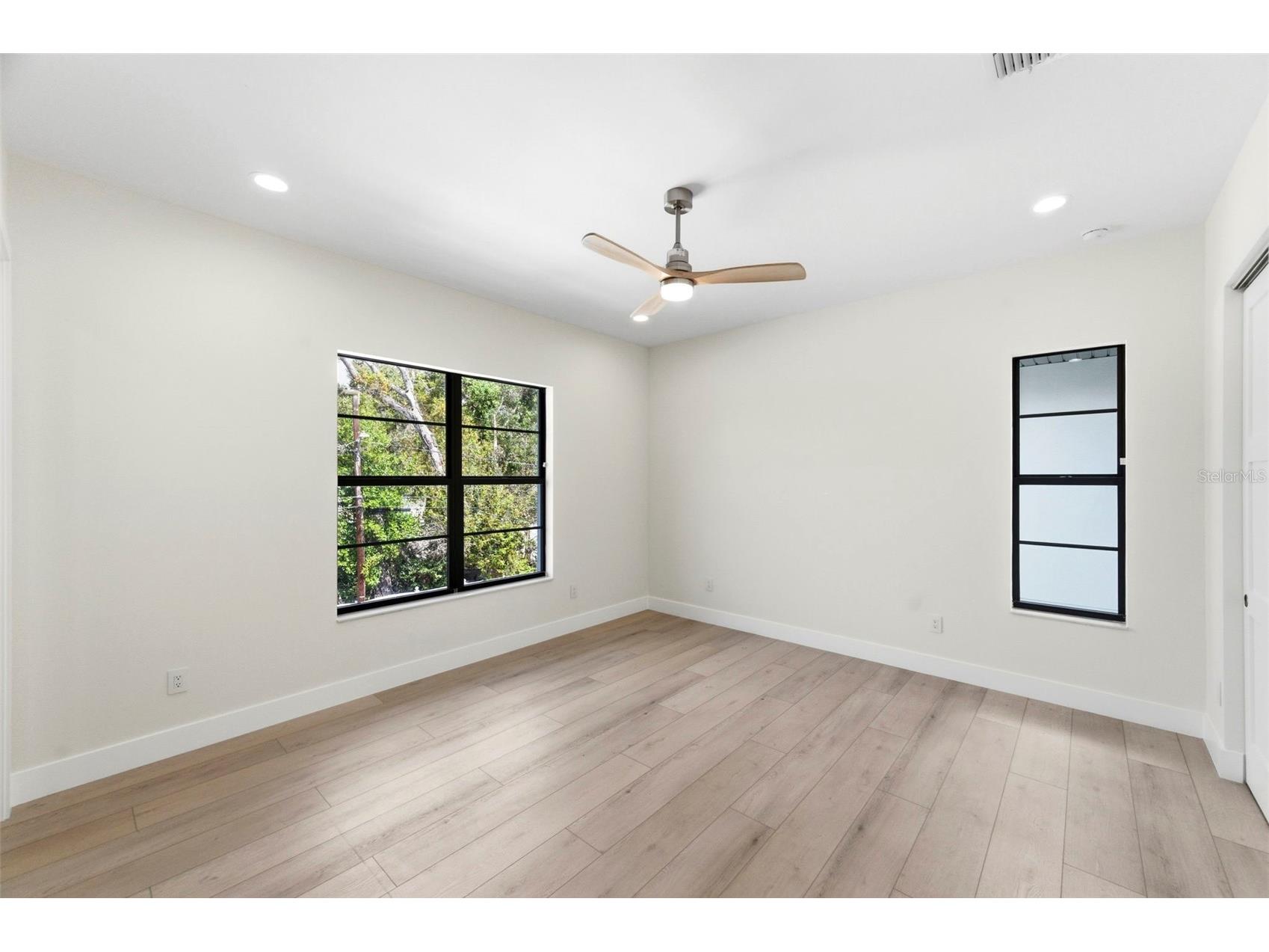 4543 26th Avenue S Saint Petersburg FL 33711 TB8485765 image44