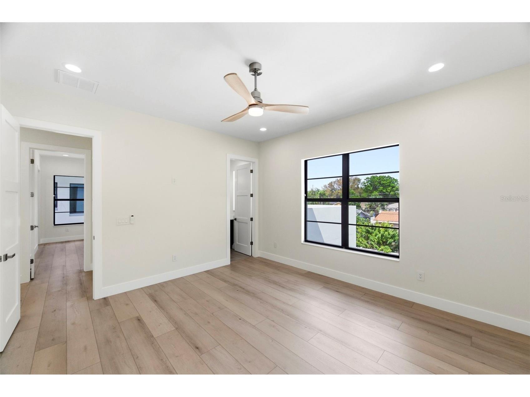 4543 26th Avenue S Saint Petersburg FL 33711 TB8485765 image45