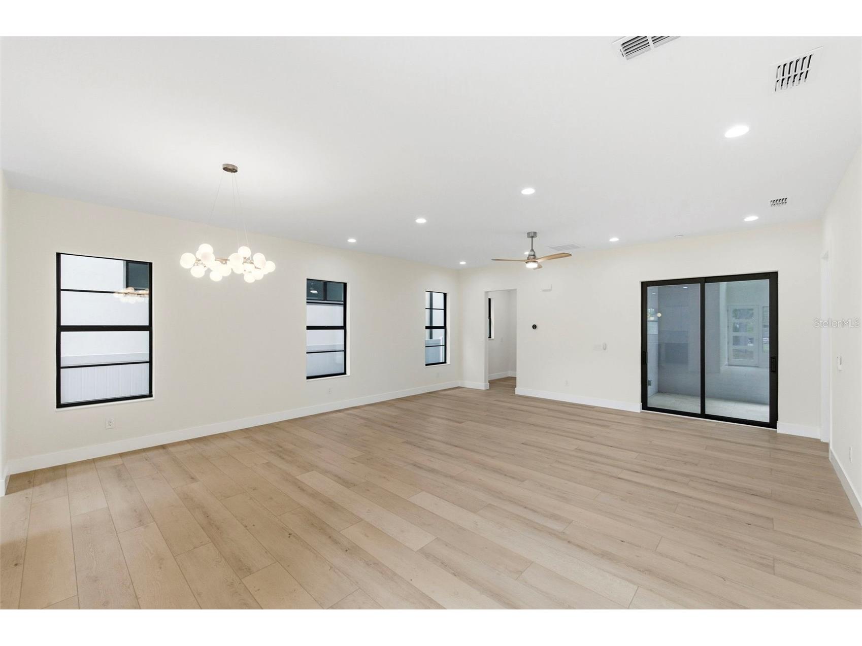 4543 26th Avenue S Saint Petersburg FL 33711 TB8485765 image8