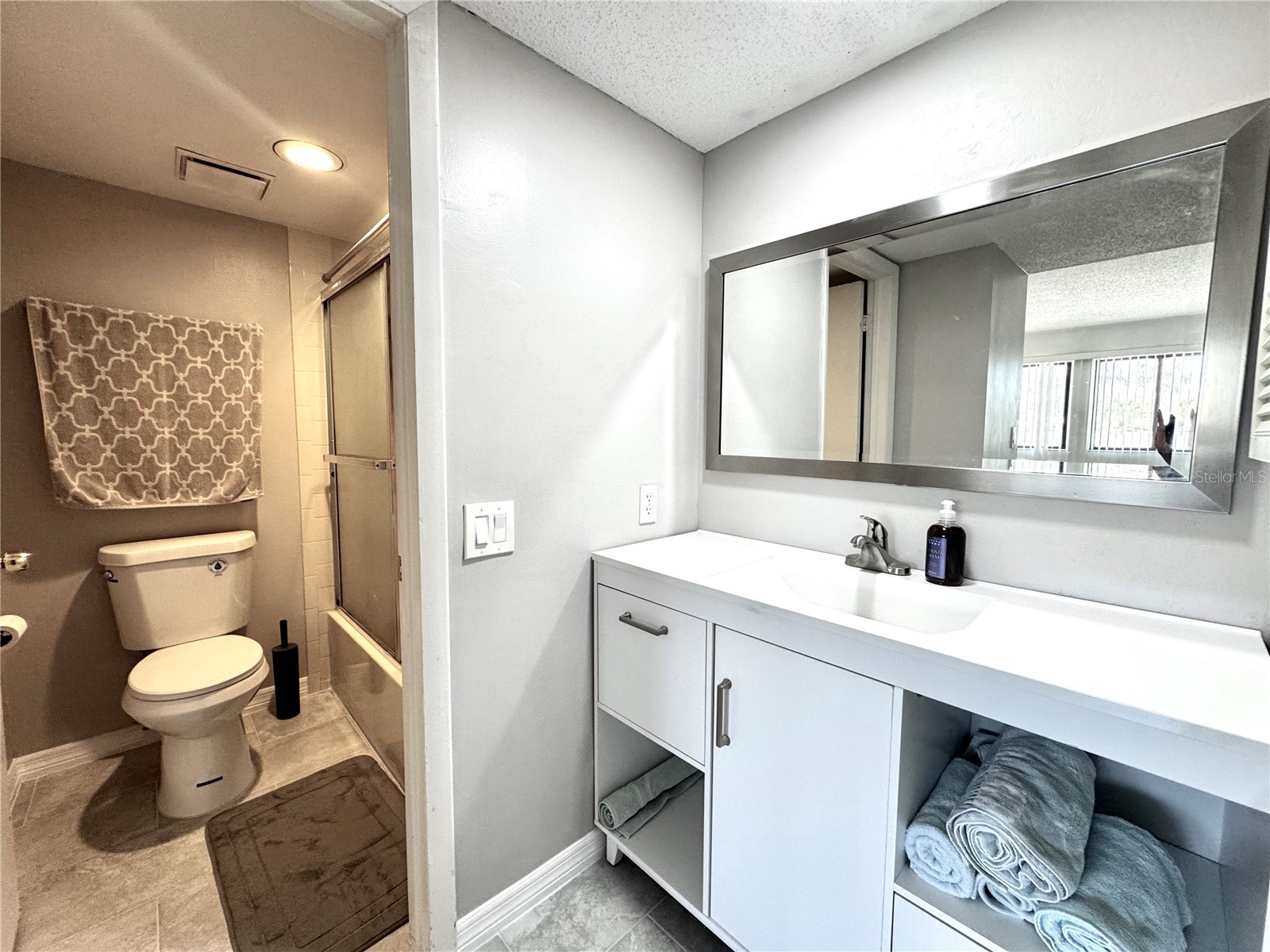 4543 Longwater #22 Sarasota FL 34235 A4664036 image13