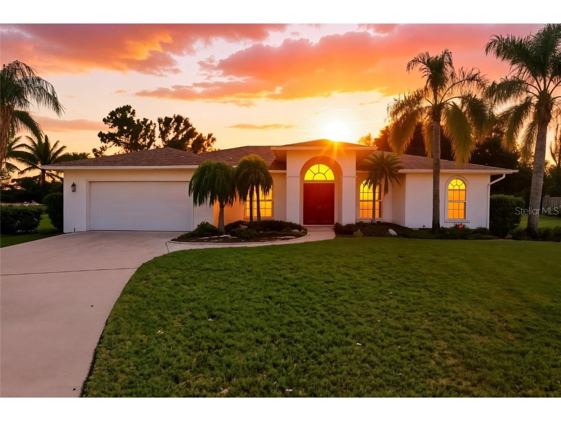 4544 Longspur Lane Sarasota FL 34238 A4669125 image1