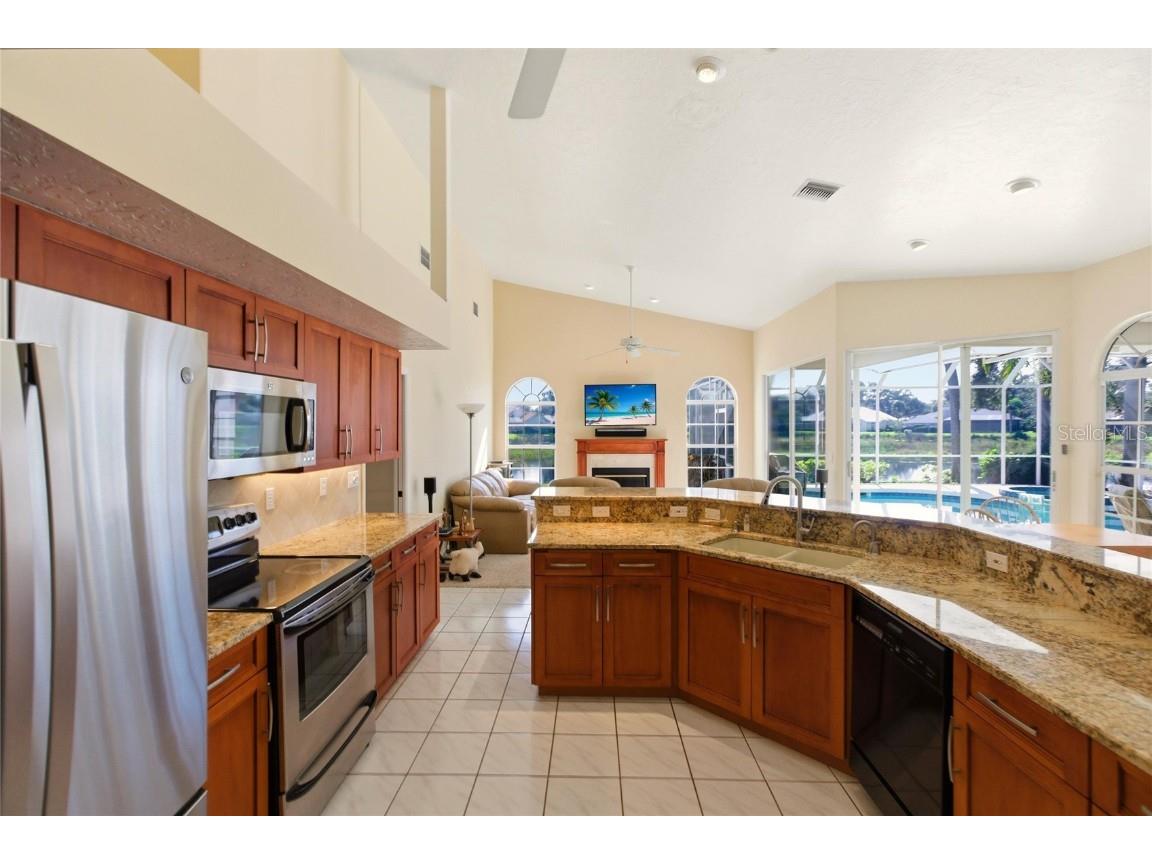 4544 Longspur Lane Sarasota FL 34238 A4669125 image13