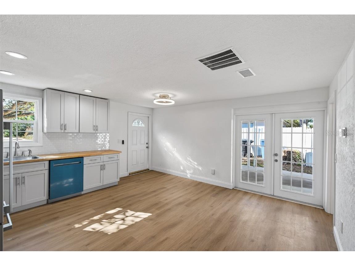 4545 12th Avenue S Saint Petersburg FL 33711 TB8451636 image7