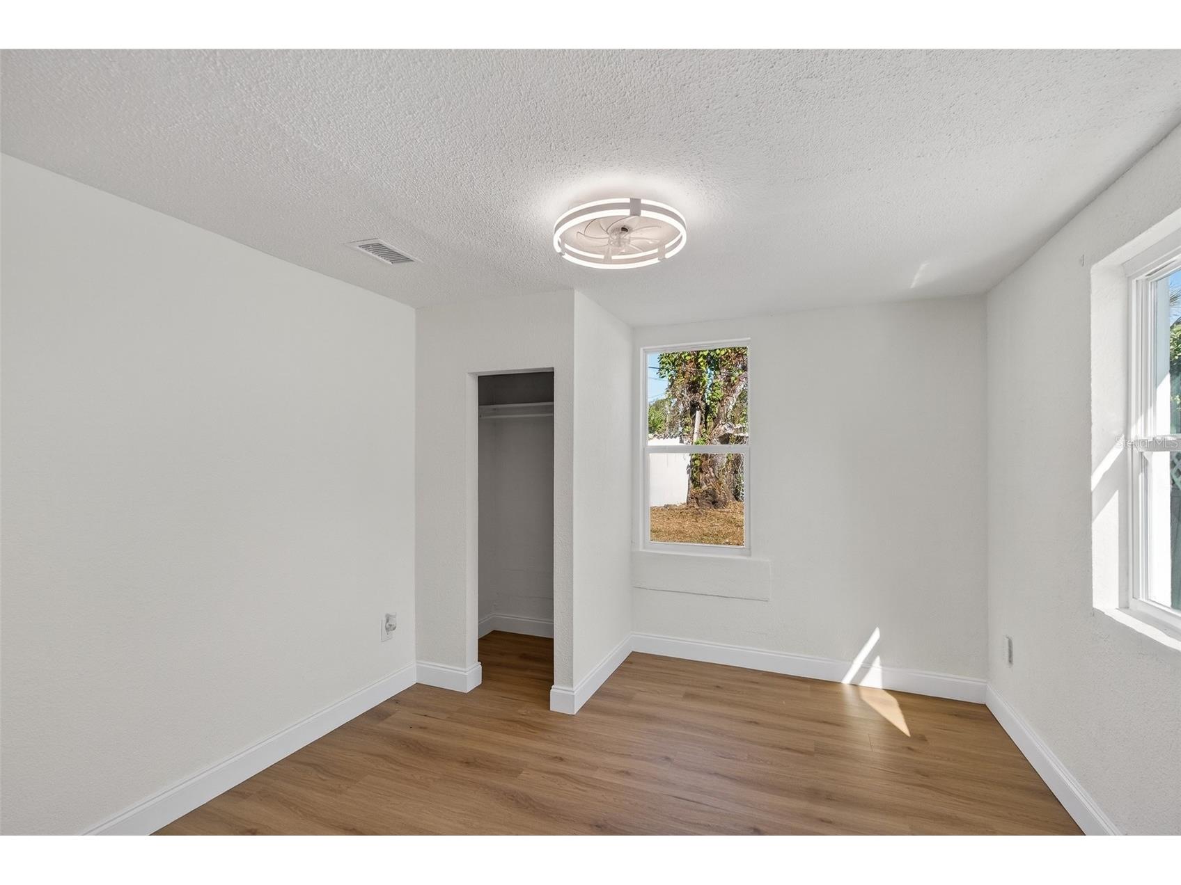 4545 12th Avenue S Saint Petersburg FL 33711 TB8518742 image11