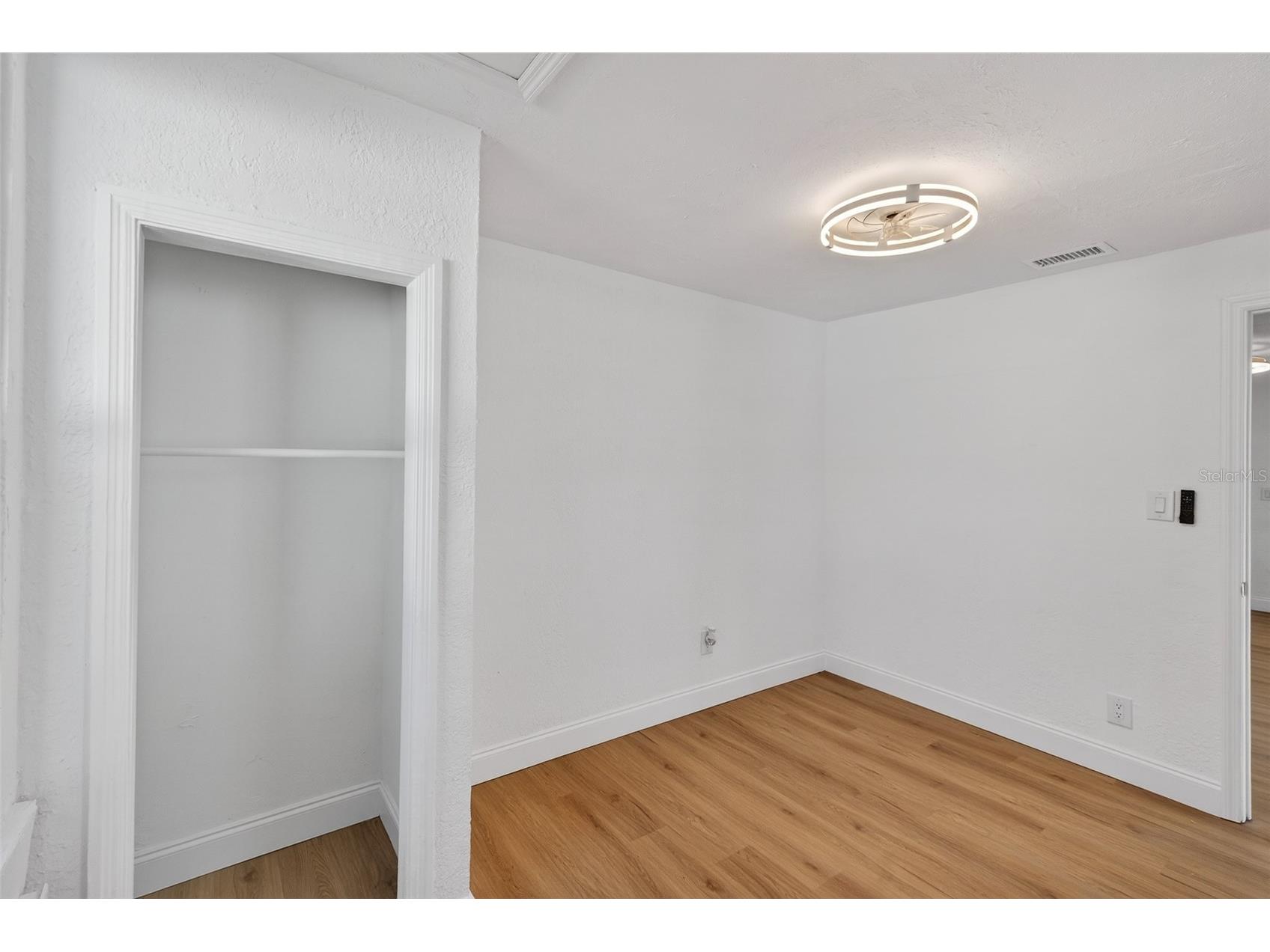 4545 12th Avenue S Saint Petersburg FL 33711 TB8518742 image15