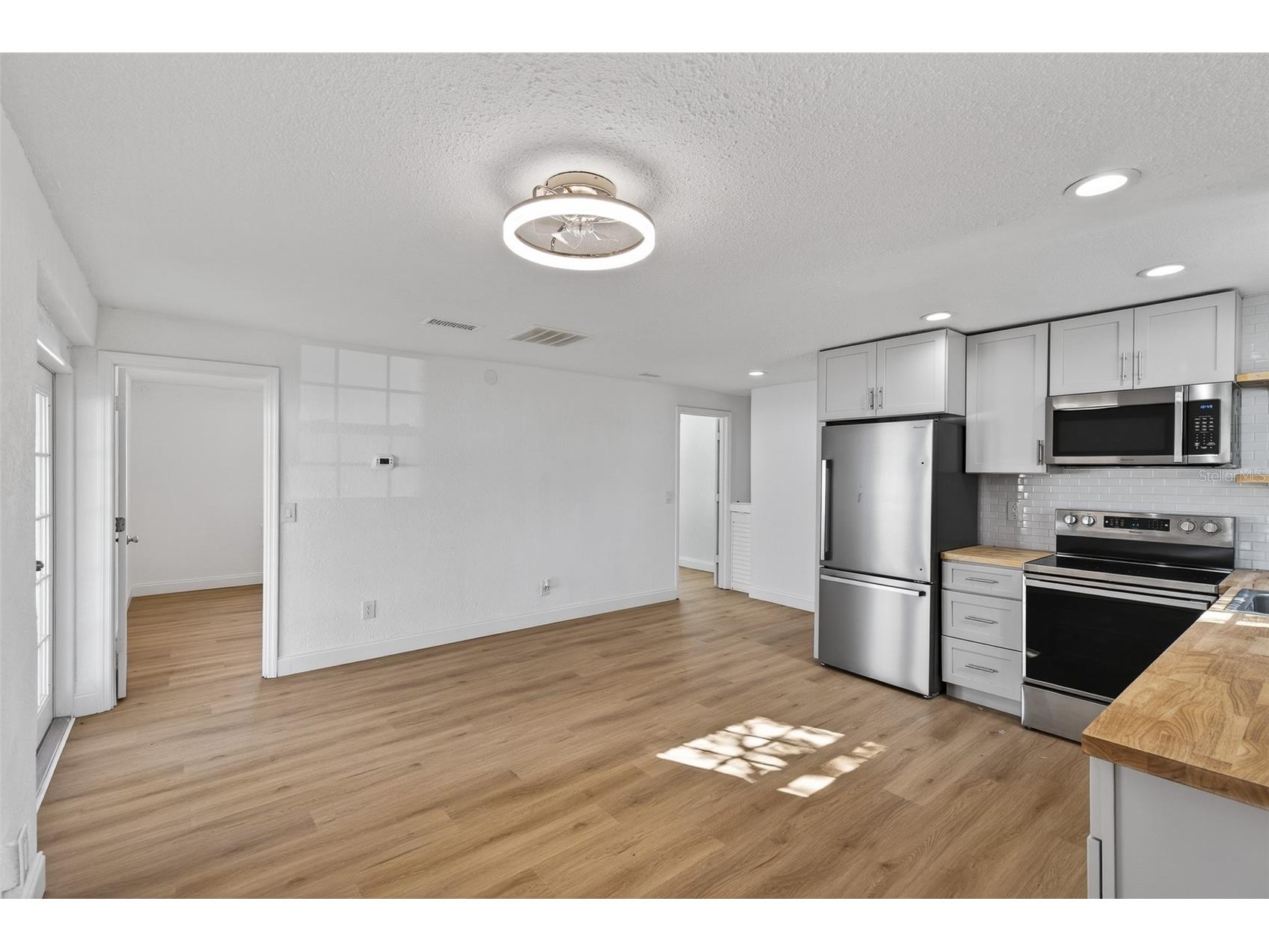 4545 12th Avenue S Saint Petersburg FL 33711 TB8518742 image3
